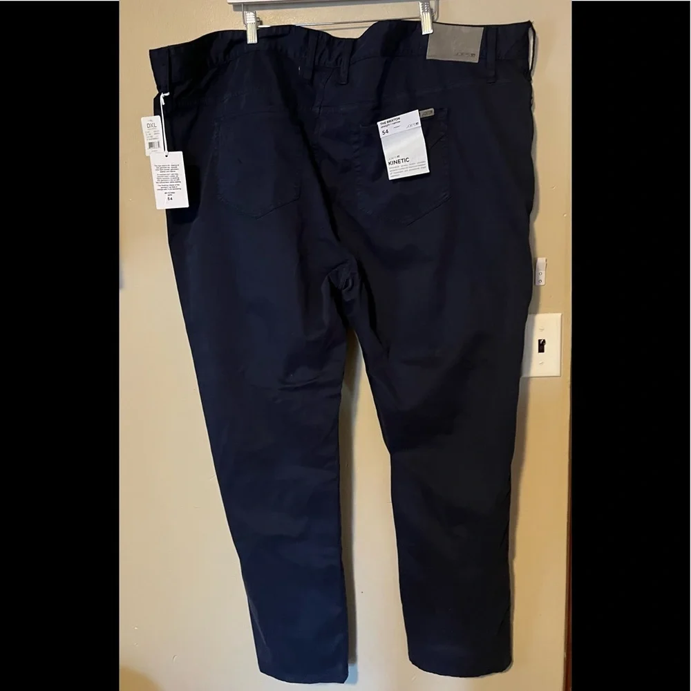 Joe’s Jeans The Brixton Straight and Narrow Pants NWT